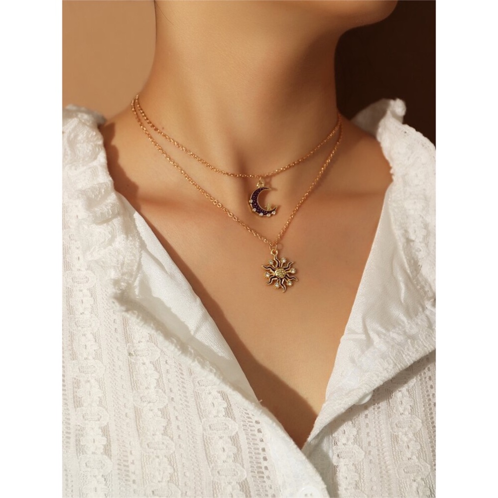 🔸2 Pcs. Moon + Sun Pendant Necklaces 🔸